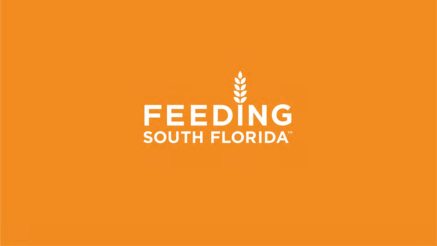 Volunteers distributing Thanksgiving meals at Nina’s Place with the Vanessa Gallegos Florida Project.